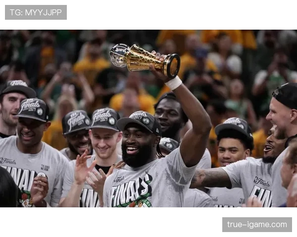 杰伦·布朗无球切入效率提升，改变凯尔特人进攻结构